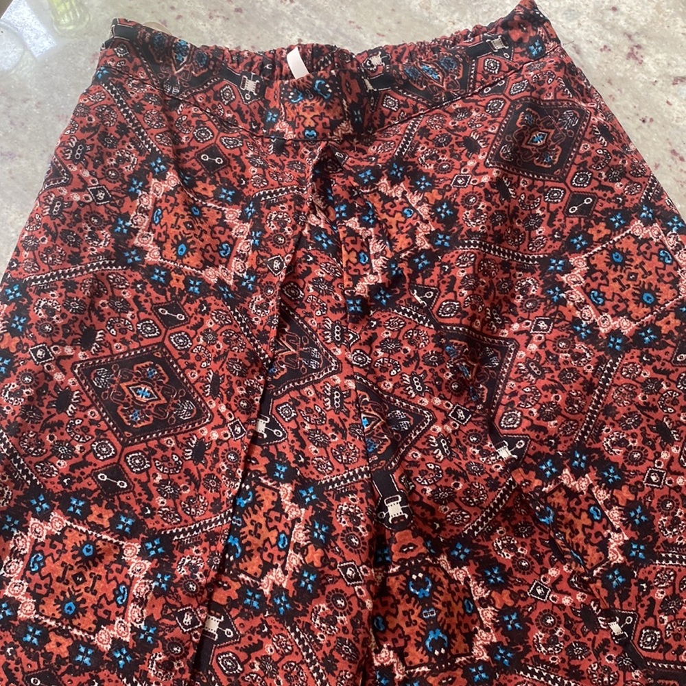 Truth split front wide leg palazzo pants. Size S